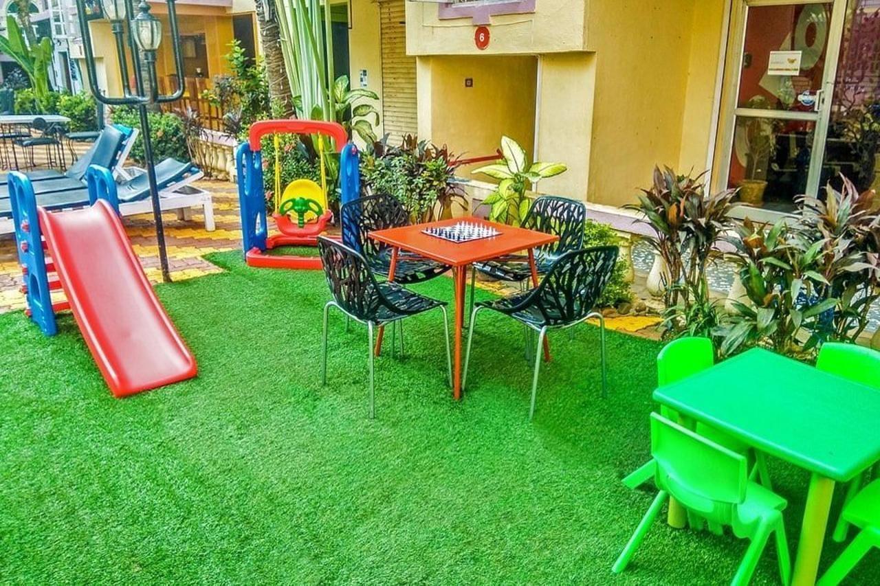 Hotel Sodders Renton Manor Arpora Esterno foto