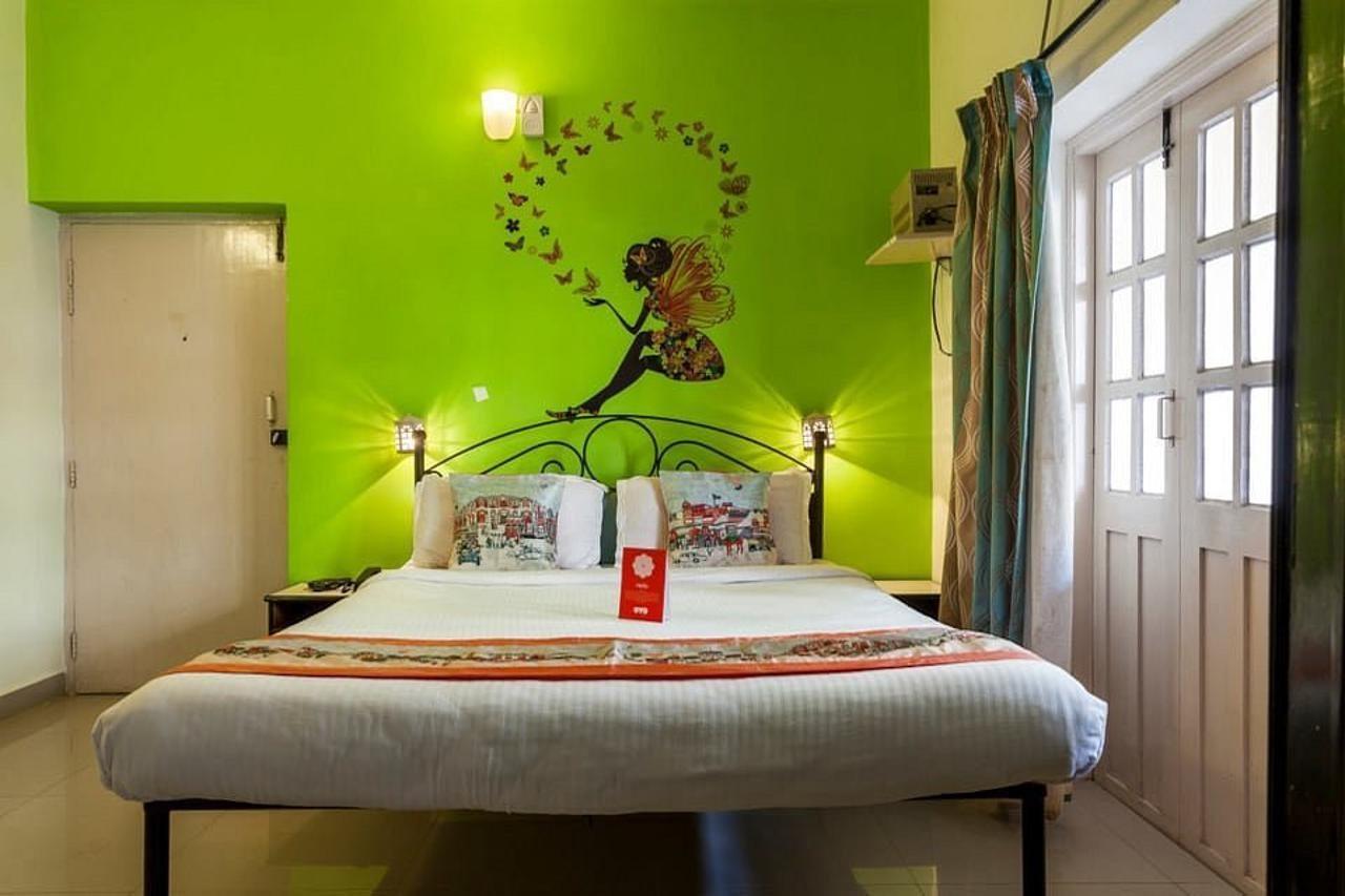 Hotel Sodders Renton Manor Arpora Esterno foto