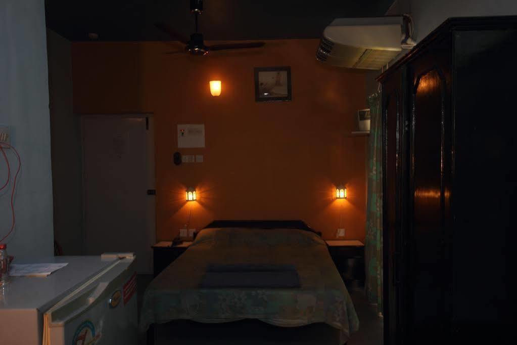 Hotel Sodders Renton Manor Arpora Esterno foto